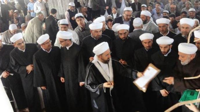 Mele’lerin (yerel din adamlarının) devlet tarafından “din görevlisi” olarak istihdam edilmesinin yolu açıldı.